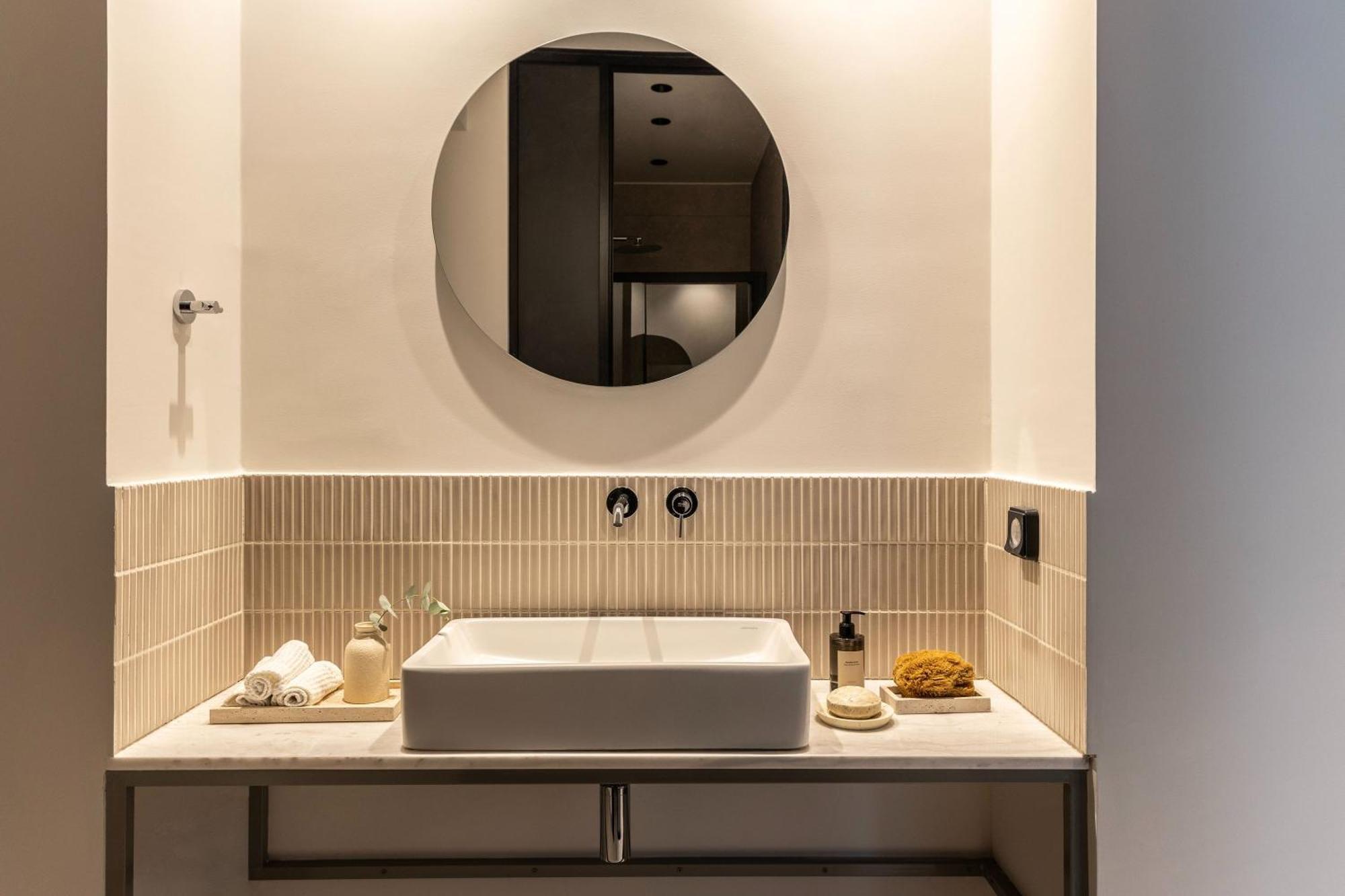 Celestial At Praxitelous Apartment Athens