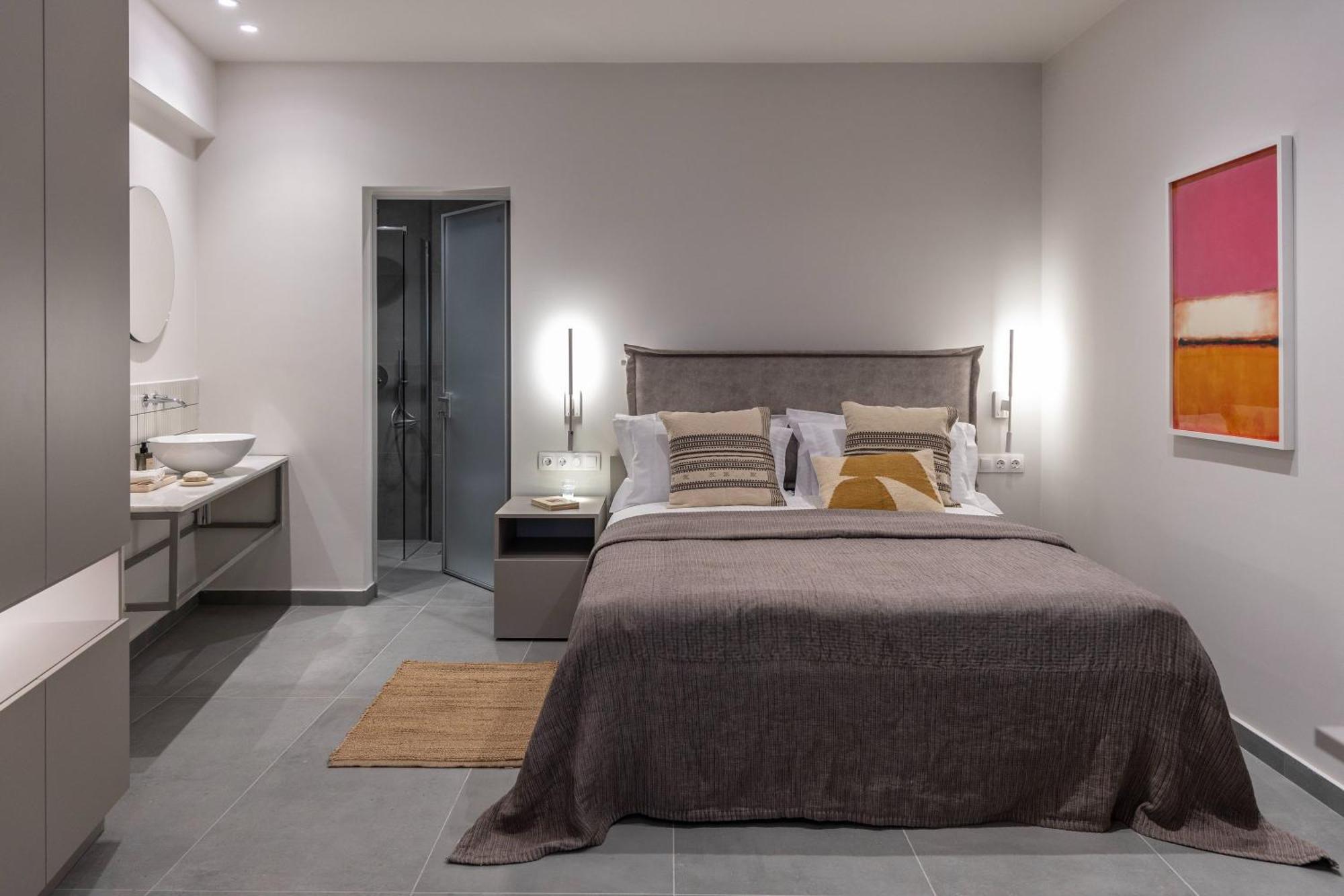 Celestial At Praxitelous Apartment
